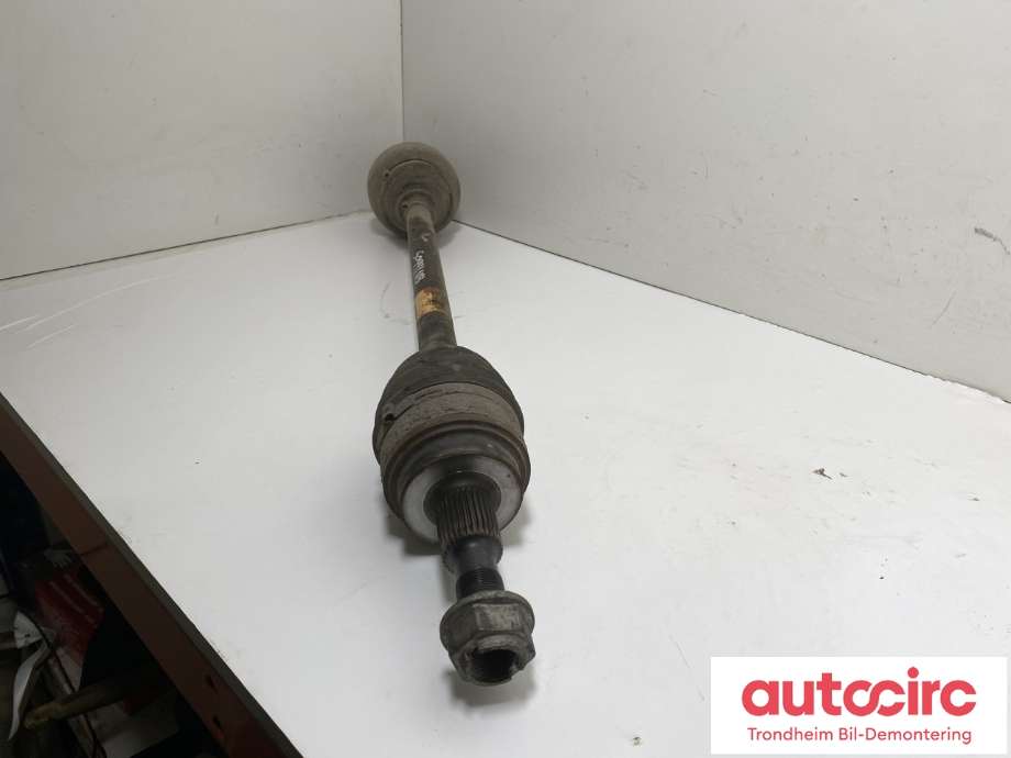 Drivaksel venstre bak, diesel/automat til Mercedes R-Klasse 2006-2013 (W251) (W251) (A2513500110|)