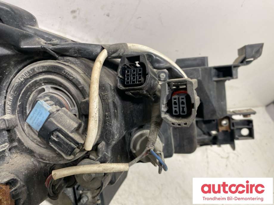 Frontlykt venstre halogen til Mazda 6 2008-2010 (Type II, Fase 1) (..|GS1F-51-0L0J|)