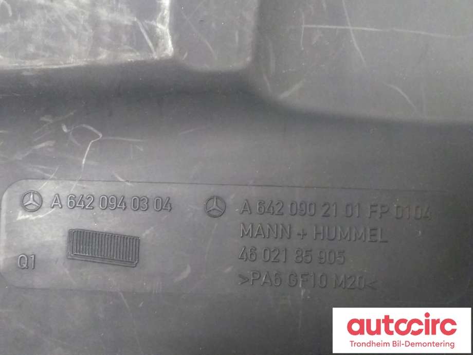 Luftfilterboks til Mercedes GL 2006-2012 (X164) (X164) (...|A6420940304|A6420902101|)