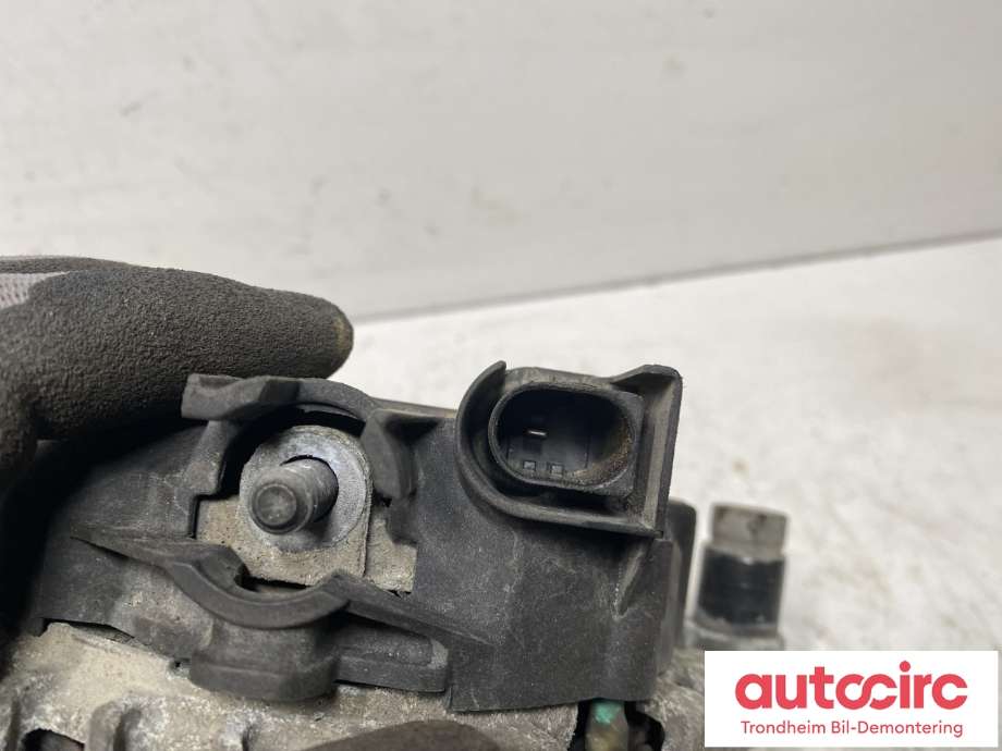 Dynamo diesel til Ford Transit Courier 2014-2018 (Type I, Fase 1)  (FOMOCO|2260730|AV6N-10300-GE|)