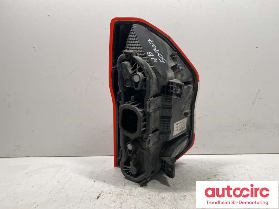 Baklykt høyre til Ford Transit Courier 2014-2018 (Type I, Fase 1)  (2069551|ET76-13404-AF|17436F/E)