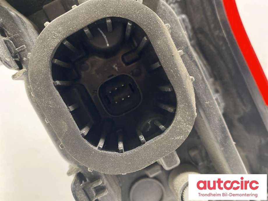 Baklykt venstre til Ford Transit Courier 2014-2018 (Type I, Fase 1)  (2069626|ET76-13405-AF|17435F/E)