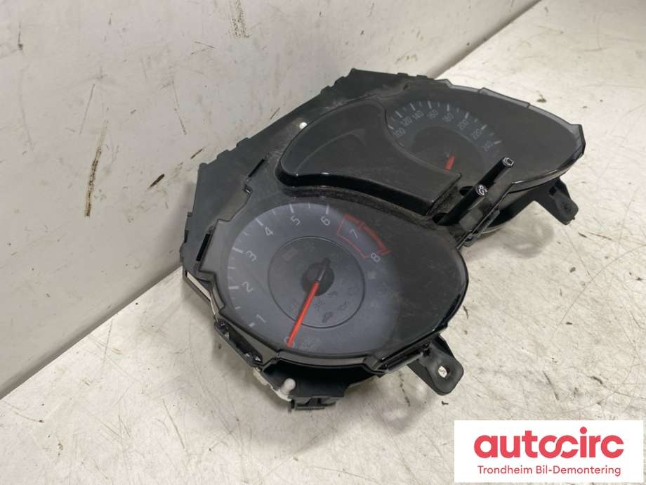 Instrumentpanel til Nissan Juke 2014-2018 (Fase 2)  (24810BV93B|)