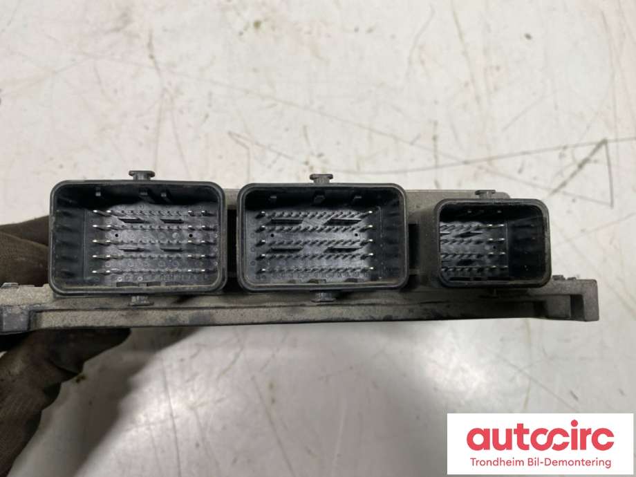 Styreenhet motor til Nissan Juke 2014-2018 (Fase 2)  (HITACHI|23703BV82A|BED431-400 B1|)
