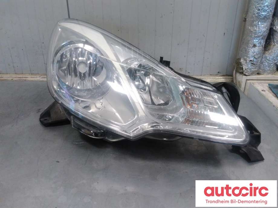 Frontlykt høyre halogen til Citroën C3 2010-2016 (Type II) (...|1606930080|)