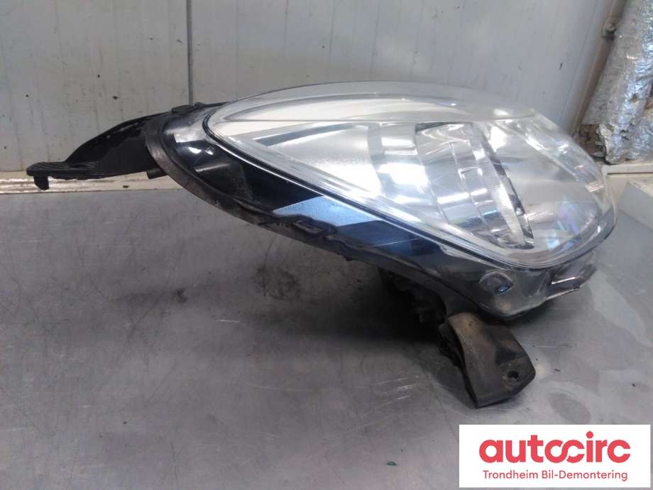 Frontlykt høyre halogen til Citroën C3 2010-2016 (Type II) (...|1606930080|)