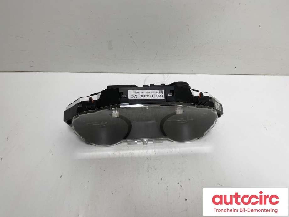 Instrumentpanel til Toyota C-HR 2016-->>  (..|83800F4030|)
