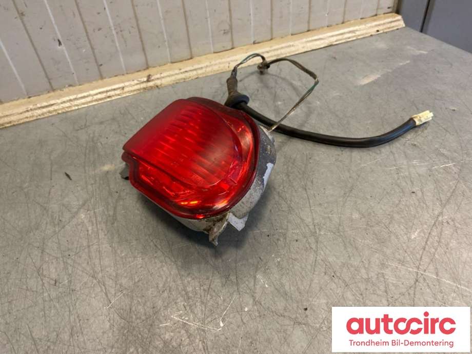 Baklykt fra støtfanger venstre til Toyota Yaris Verso 1999-2007  (KOITO|81590-52040|8159052040|)
