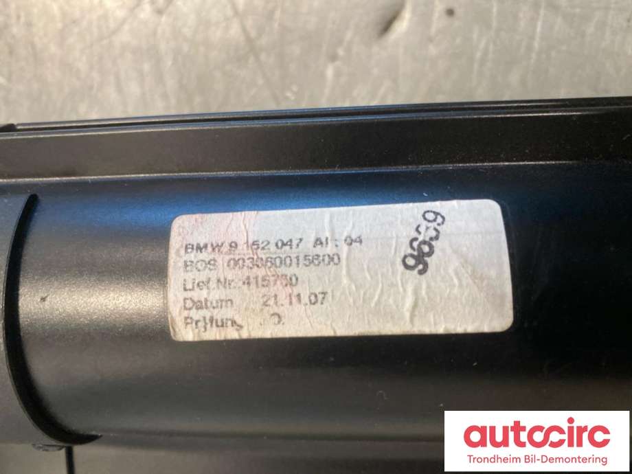 Bagasjerom rollon til BMW 3-Serie 2005-2011 (E90/E91/E92/E93) (E90/E91/E92/E93) (BMW|9152047|51479152047|)