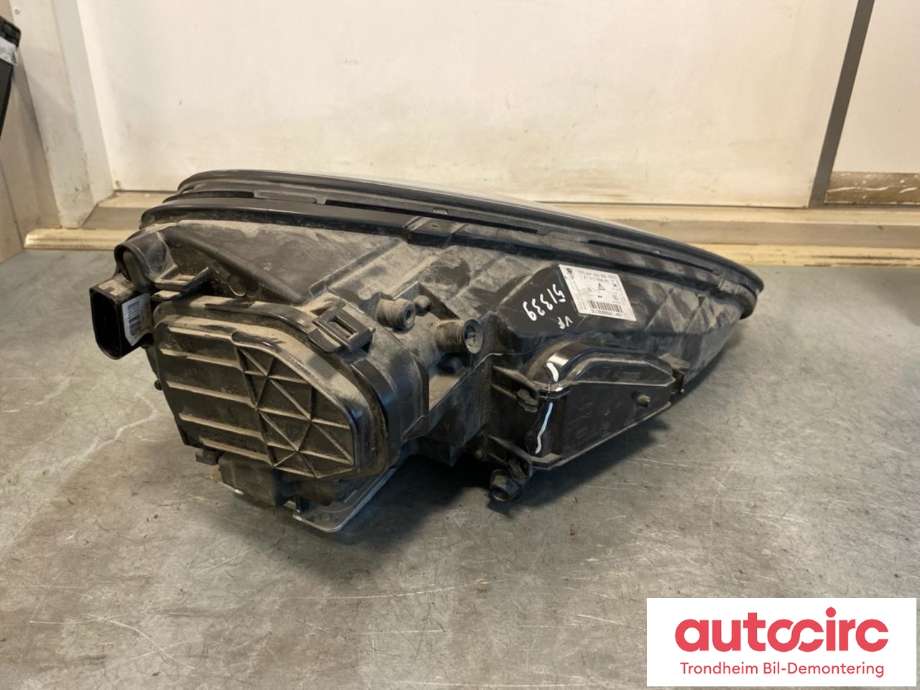 Frontlykt venstre xenon til Porsche Cayenne 2010-2017 (92A) (92A) (HELLA|95863128300|95863128302|95863128301| 7P5941031BN| 1ZT011606-65)