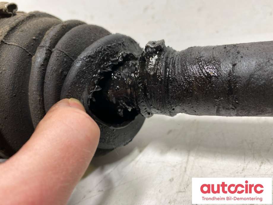 Drivaksel høyre foran, diesel/automat til Audi A4 2004-2008 (Type III) (B7) (B7) (8E0407271BK|8E0407451SX|)