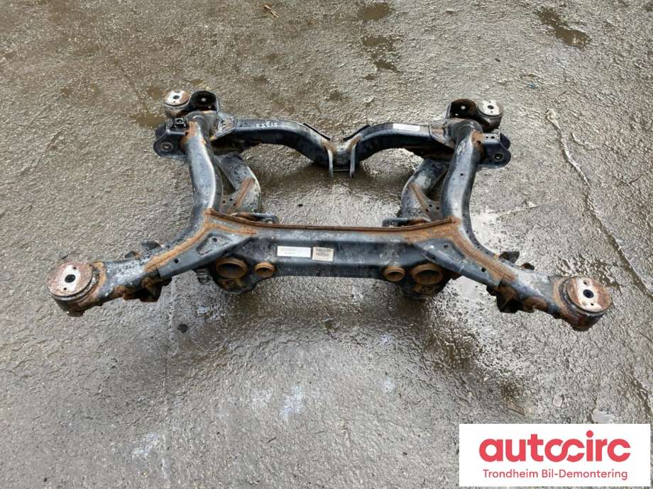 Travers foran hoved til Porsche Cayenne 2010-2017 (92A) (92A) (OVERFLATERUST|95834103000|958 341 030 00|)