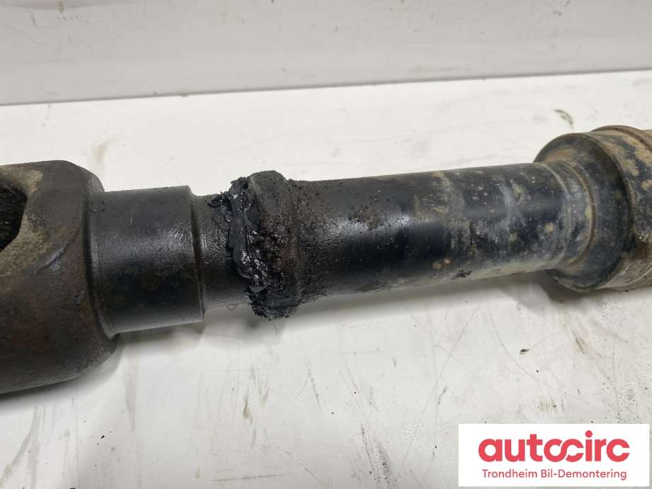 Mellomaksel fremre til Toyota Land Cruiser 150 2010-2013 (Fase 1)  (..|3714060530|)