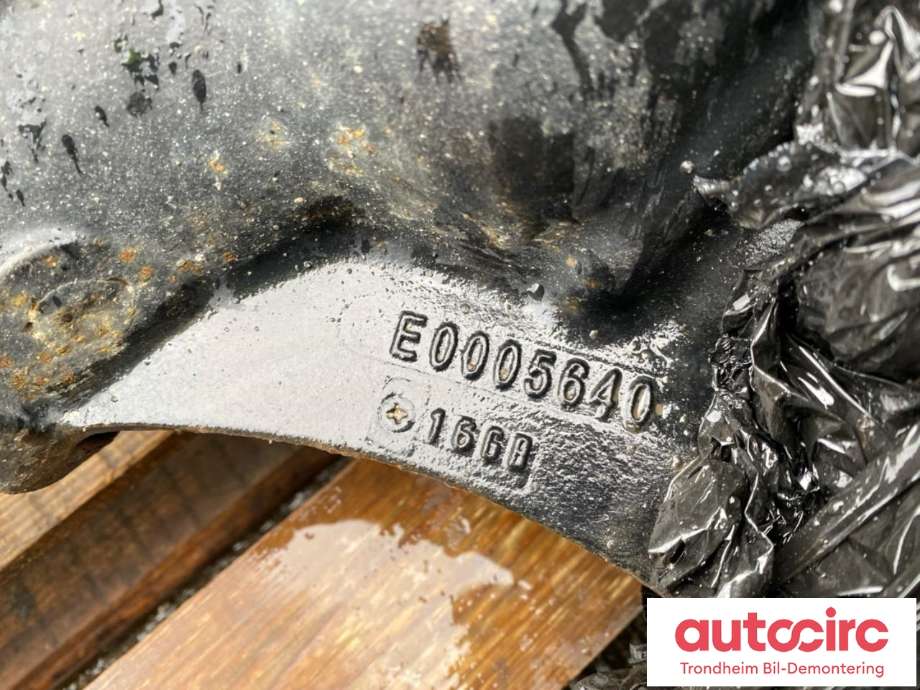 Bakaksel til VW Caddy 2015-2020 (Type III, Fase 3)  (LES INFO|2K5500051BE|2K5 500 051 BE|)
