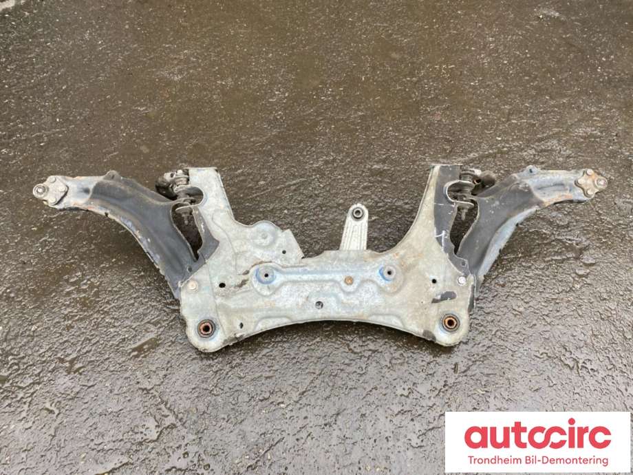 Travers foran hoved til Renault Kangoo 2008-2021 (Type II)  (FREMRE DEL LES INFO|622102554R|622109526R|)