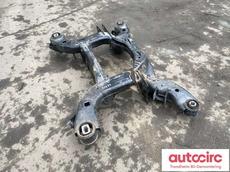 Travers bak til Ford Explorer 2020-->> (..|MB5C-5K067-DF|2646899|)