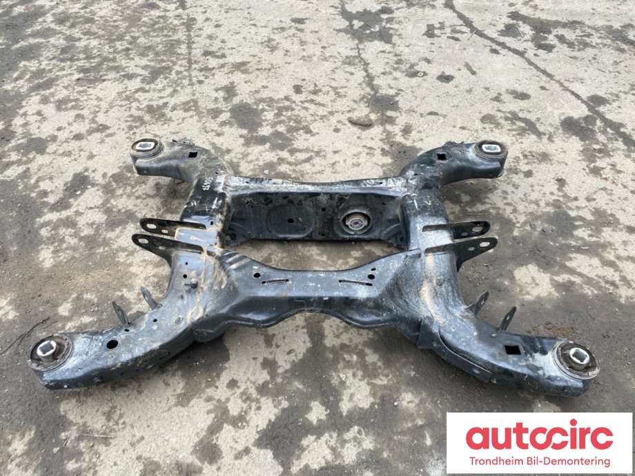 Travers bak til Ford Explorer 2020-->> (..|MB5C-5K067-DF|2646899|)
