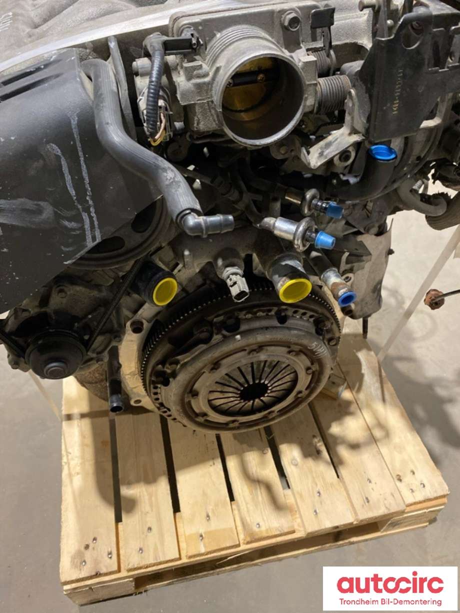 Motor bensin til Ford Cougar 1999-2000  (FOMOCO|4160513|RM8A-832-YA|LCBA)