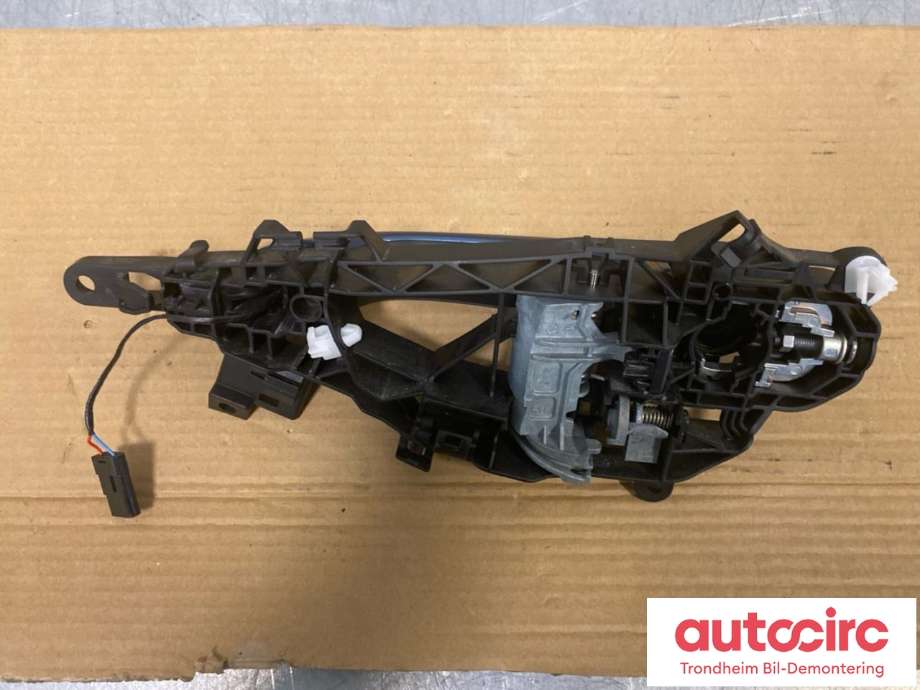 Dørhåndtak utv høyre bak til Opel Astra K 2015-->>  (...|13509607|13531201|13515510| 13597656| 13506037)
