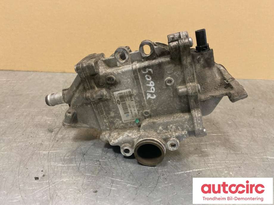 EGR-kjøler til Jaguar XE 2015-->>  (MAHLE|JDE38492|G4D39F464AD|11071513116| G4D3-9F464-AD)