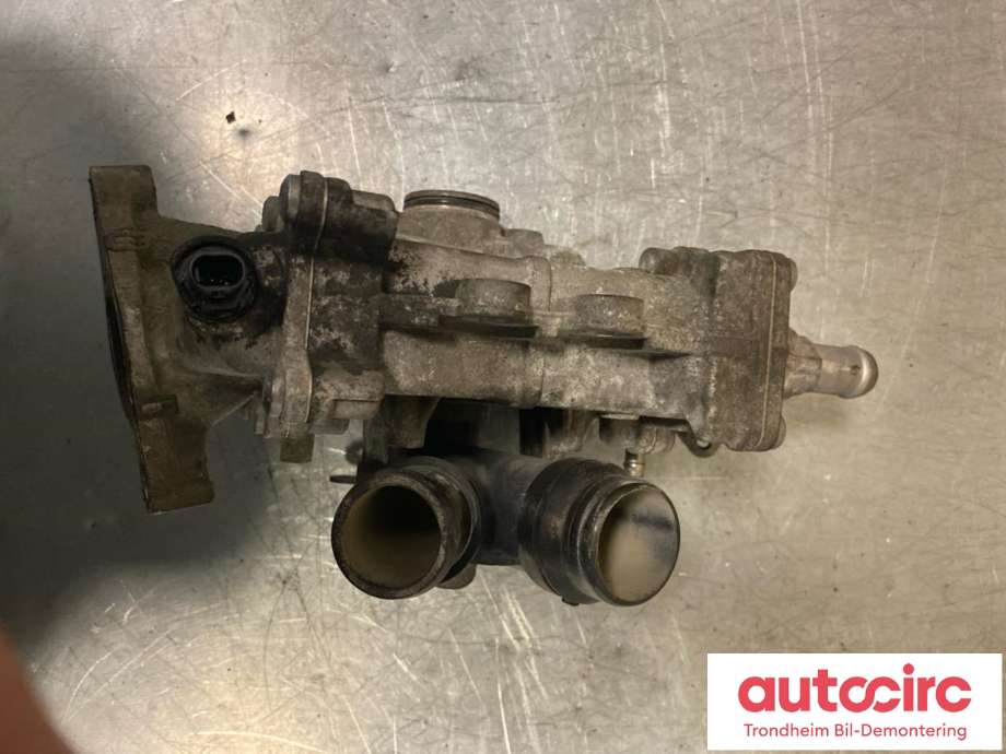 EGR-kjøler til Jaguar XE 2015-->>  (MAHLE|JDE38492|G4D39F464AD|11071513116| G4D3-9F464-AD)