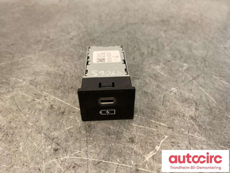 Dashbord telefon til Subaru Solterra, 2022-->>  (LADER|8553260060)