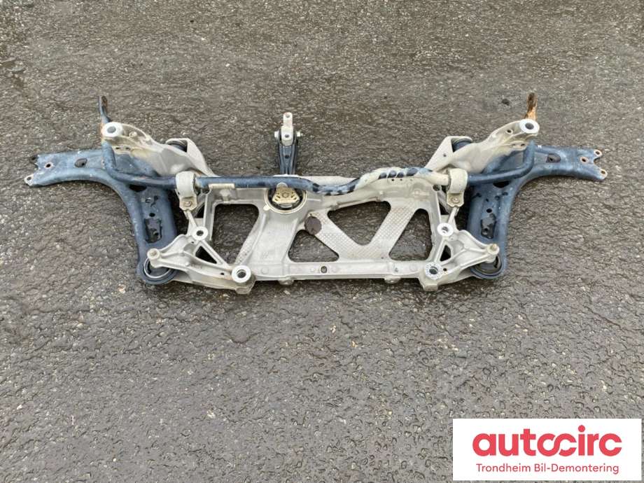 Travers foran hoved til VW Passat 2015-2019 (Fase 1) (B8) (B8) (..|3Q0199369E|3Q0 199 369 E|)
