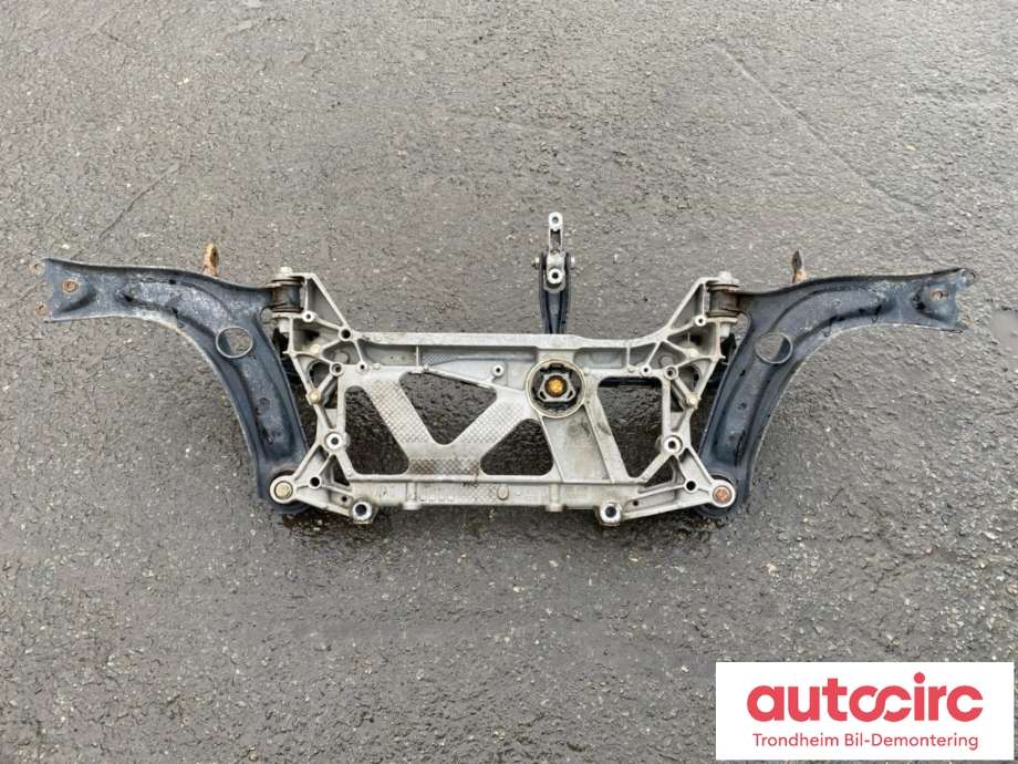 Travers foran hoved til VW Passat 2015-2019 (Fase 1) (B8) (B8) (..|3Q0199369E|3Q0 199 369 E|)