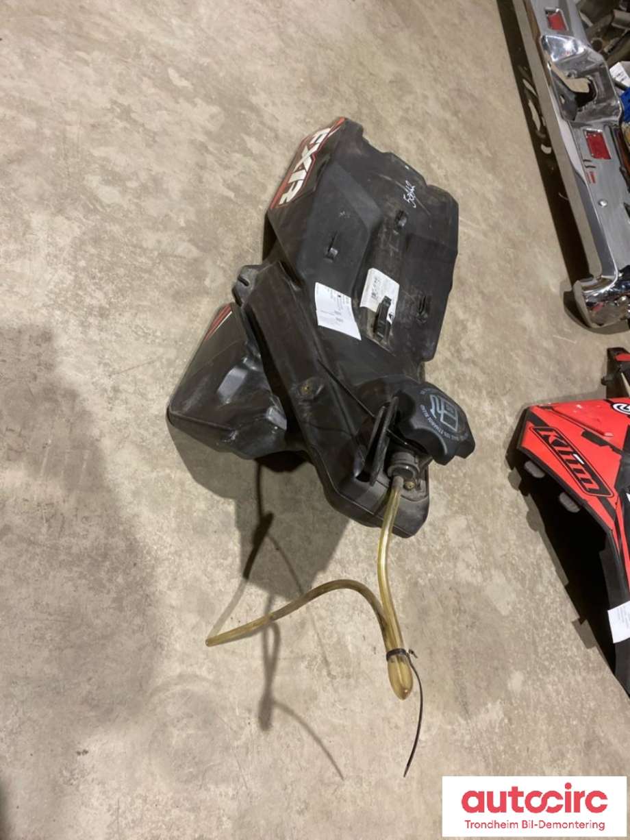 Bensintank til Snøscooter Lynx øvrige 0-->>  (BRP|513033875|513033836|)