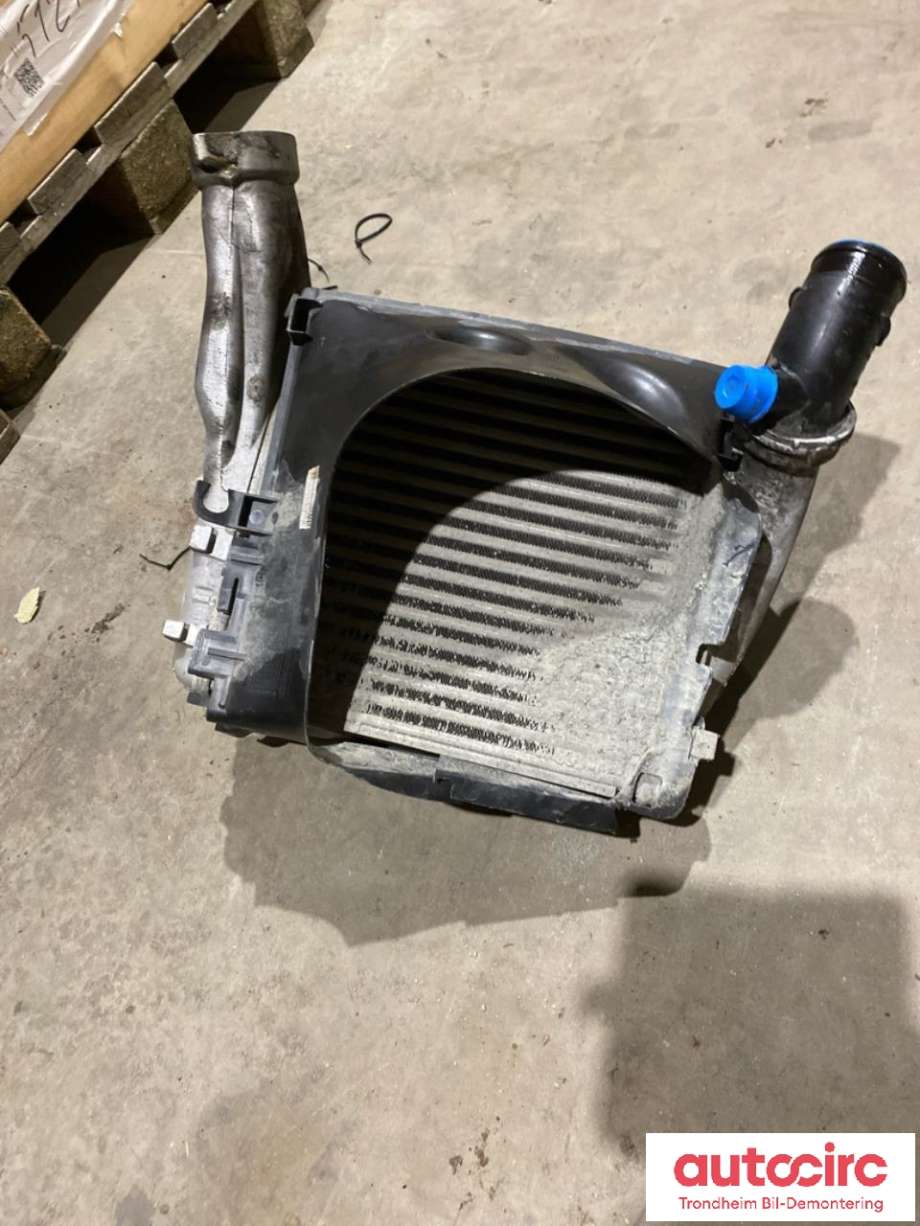 Intercooler til Porsche Cayenne 2010-2017 (92A) (92A) (J.DEUS|955 110 639 01|955 110 639 02|7L5145803D)