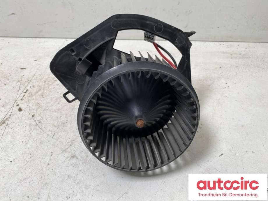 Varmeapparat motor til VW Transporter / Caravelle 2019-->> (T6.1) (T6.1) (LES INFO|7L1819021|)