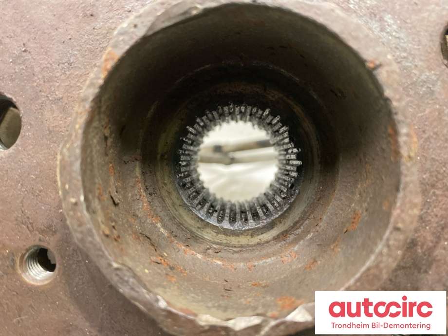 Hjulspindel høyre bak til Mercedes ML 2005-2011 (W164) (W164) (..|A1643500808|A1643501408|)