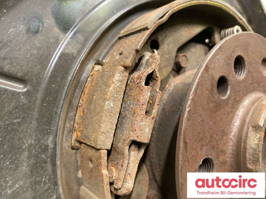 Hjulspindel høyre bak til Mercedes ML 2005-2011 (W164) (W164) (..|A1643500808|A1643501408|)