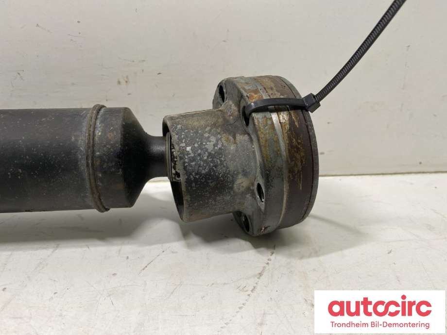 Mellomaksel fremre til Mercedes ML 2005-2011 (W164) (W164) (..|A1644100501|A1644100701|)