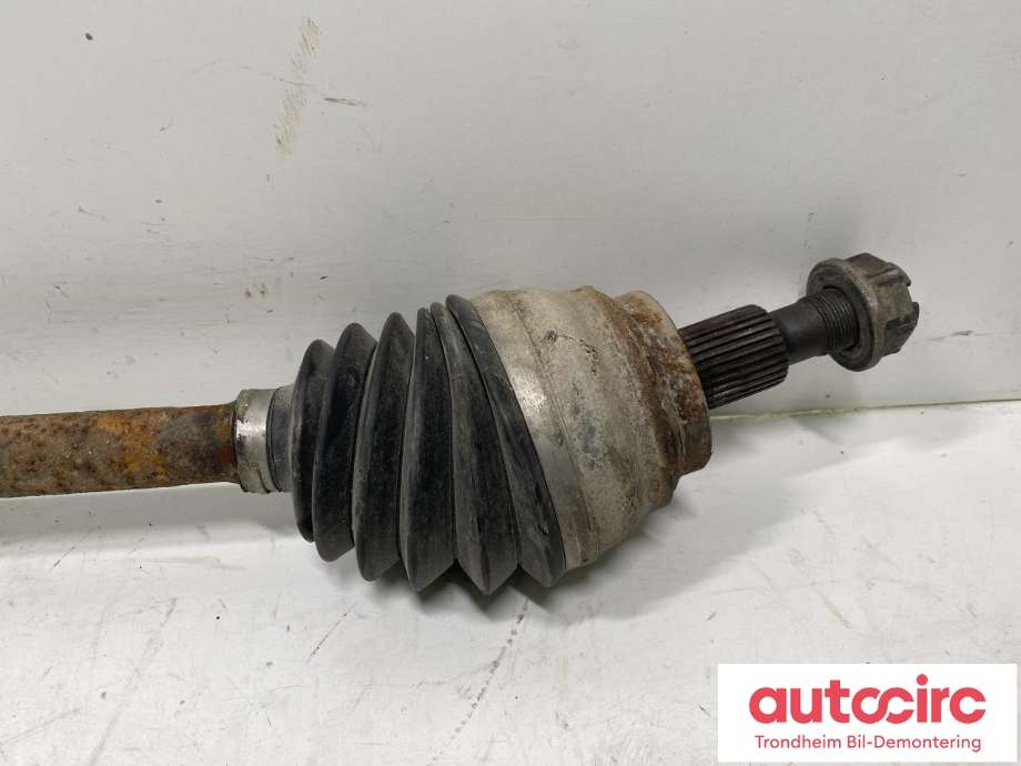 Drivaksel høyre foran, diesel/automat til Mercedes ML 2005-2011 (W164) (W164) (..|A1643301901|)