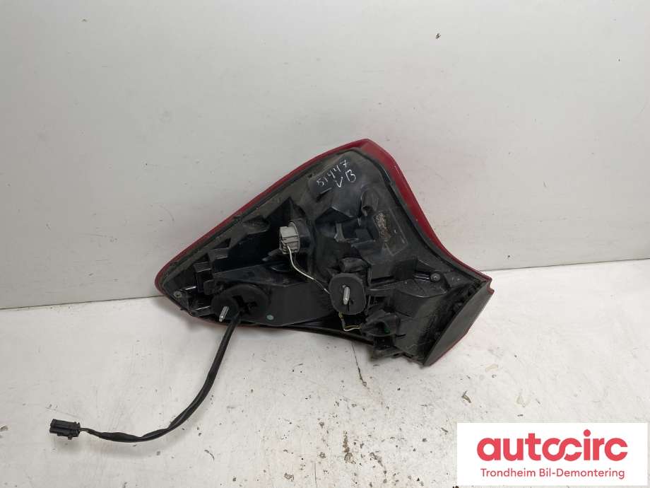 Baklykt venstre ytre til Citroën DS5 2012-2017  (9803167880|)