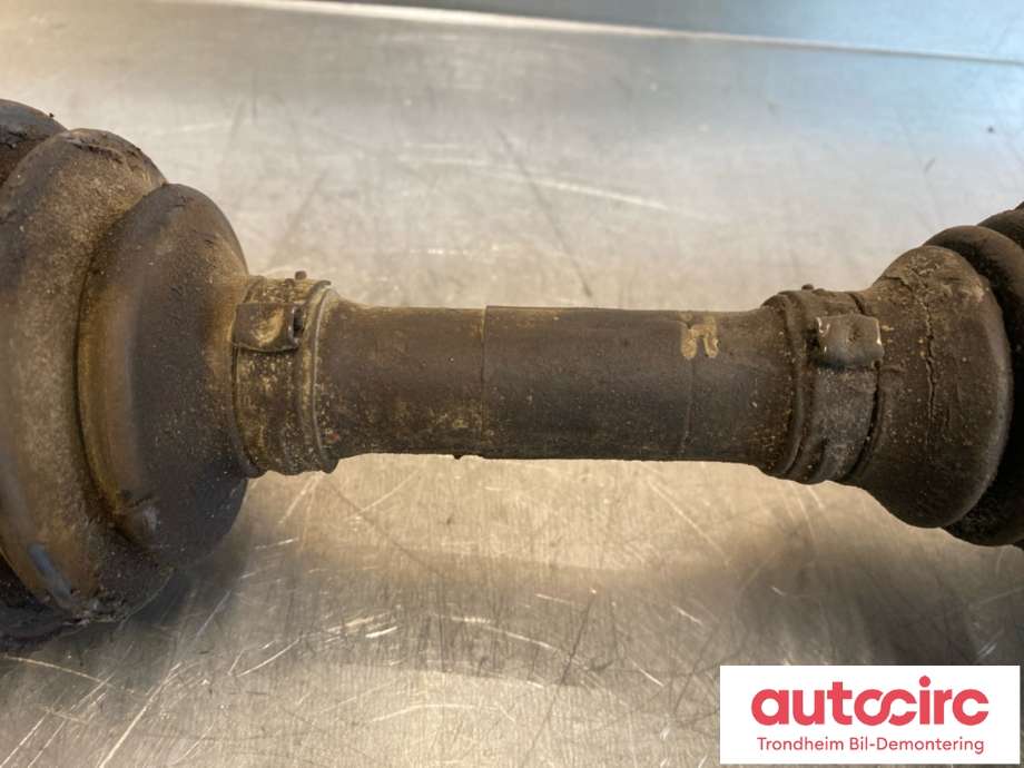Drivaksel høyre foran, diesel/automat til Isuzu D-Max 2021-->> (Type III)  (..|8983929650|)