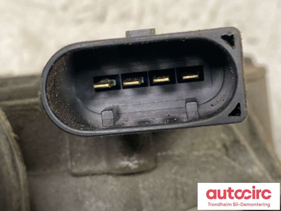 Viskermotor frontrute til Mercedes Vito/Viano 2010-2014 (Fase 2) (W639) (W639) (..|A6398200140|)
