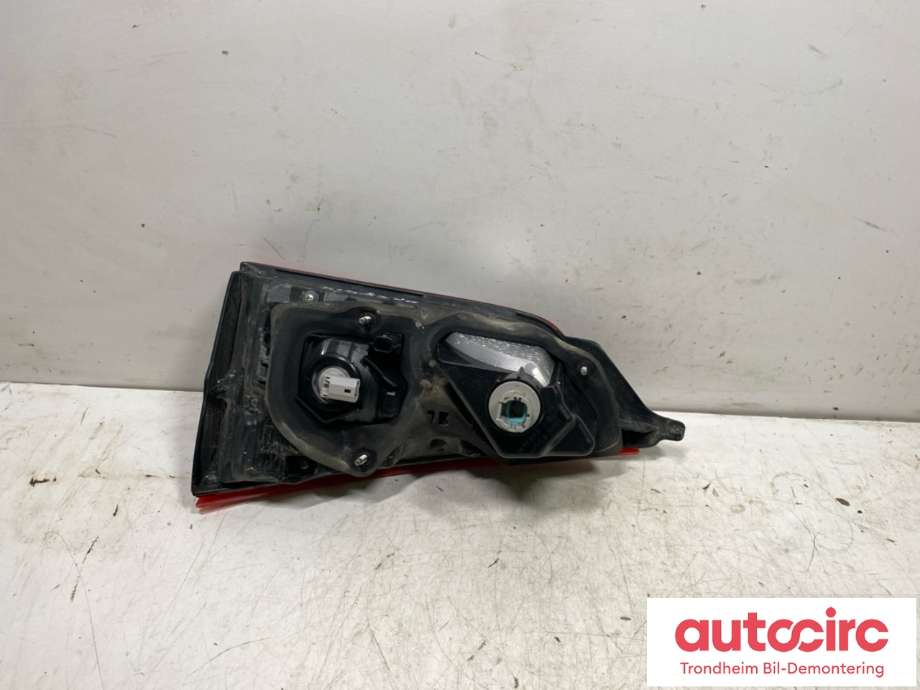 Baklykt venstre indre til Nissan Qashqai 2014-2021 (Type II)  (..|265554EA5A|265554EA5E|265554EA5C)