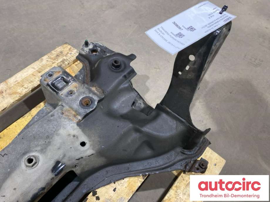 Travers foran hoved til Suzuki SX4 S-CROSS 2013-->> (Type II)  (..|45810-61M01|)