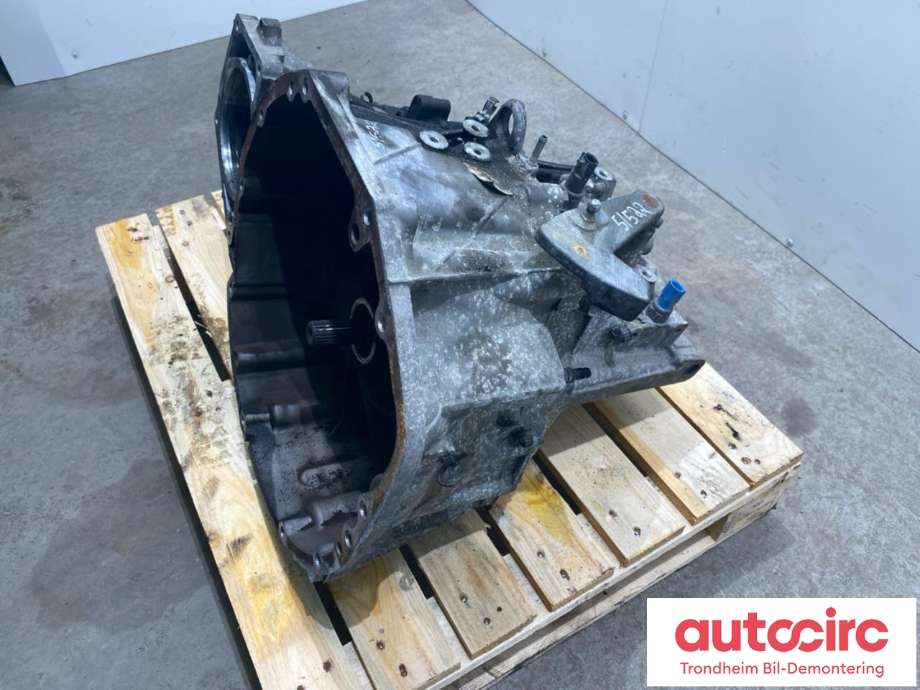 Girkasse 4WD hovedkasse til Nissan X-Trail 2007-2014 (T31) (T31) (..|32010JG76E|)