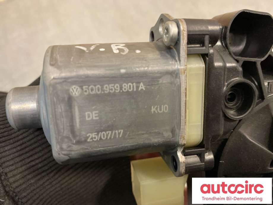 Ruteheis, kun motor, venstre bak til Škoda Superb 2015-->> (Type III)  (5Q0 959 801 A|5Q0959801A|)