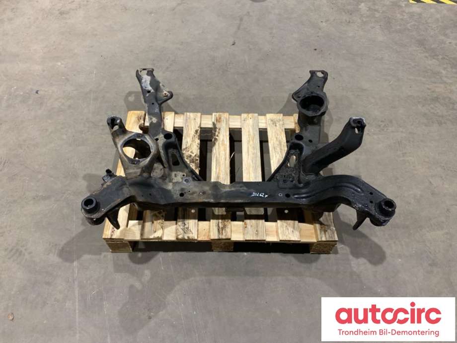 Travers foran hoved til BMW 5-Serie 2003-2010 (E60/E61) (E60/E61) (31106777362|31 10 6 777 362|)