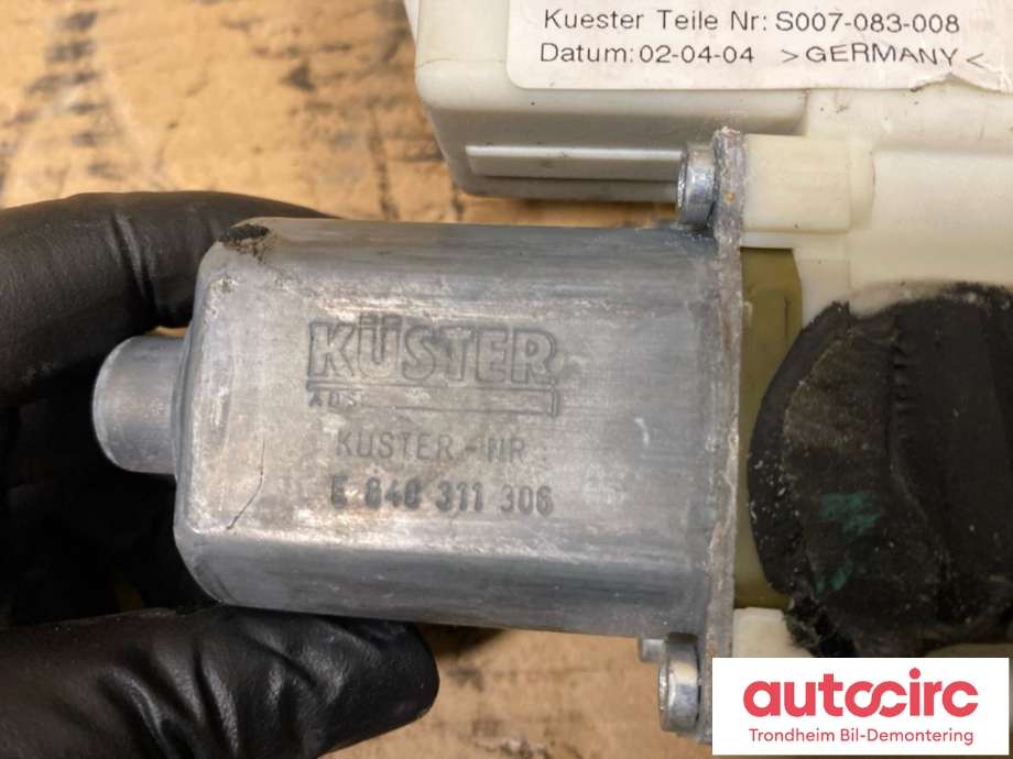 Ruteheis, kun motor, høyre bak til BMW X3 2003-2006 (Fase 1) (E83) (E83) (BOSCH|6925966|0130822236|67626925966)