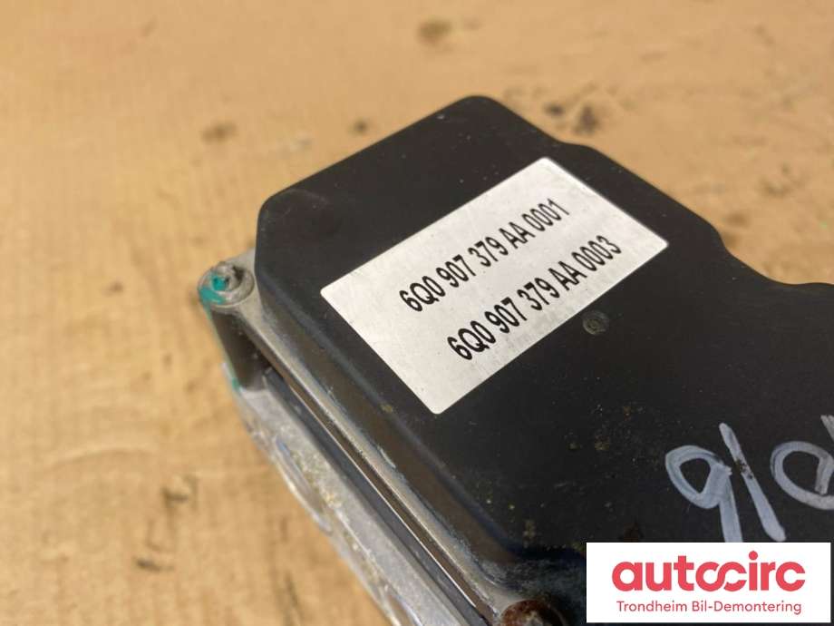 ABS sentral til VW Polo 2002-2005 (Type IV, Fase 1) (BOSCH|6Q0907379AA|0265800363|6Q0614117R)