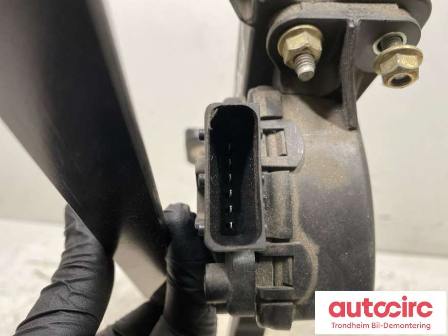 Pedal gass til Nissan Navara 2005-2010 (Fase 1) (D40) (D40) (HELLA|18002EA000|)