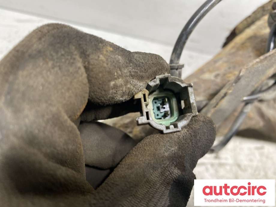 Hjulspindel venstre foran til Nissan Navara 2005-2010 (Fase 1) (D40) (D40) (..|40015EB000|)