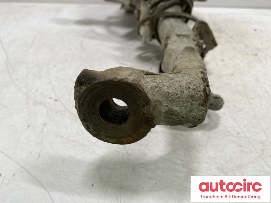 Hjulspindel høyre foran til Toyota Hilux 2006-2011  (432110K030|)