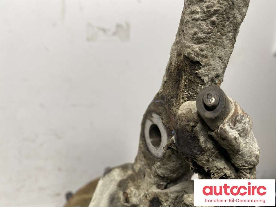 Hjulspindel venstre foran til Toyota Hilux 2006-2011  (..|432120K030|)