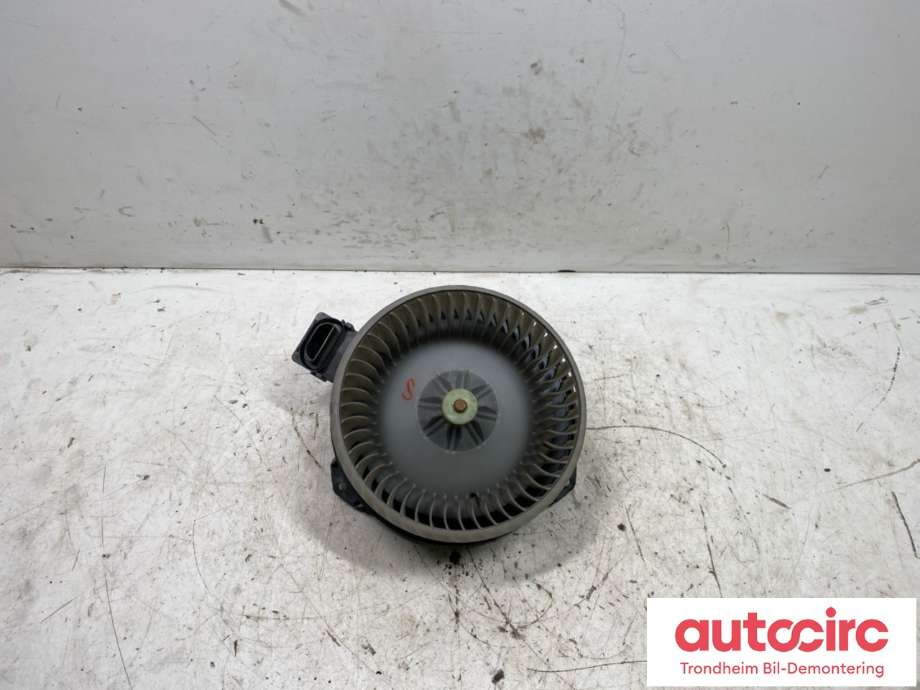 Varmeapparat motor til Toyota Hilux 2006-2011  (..|8710302470|AE272700-5151|)